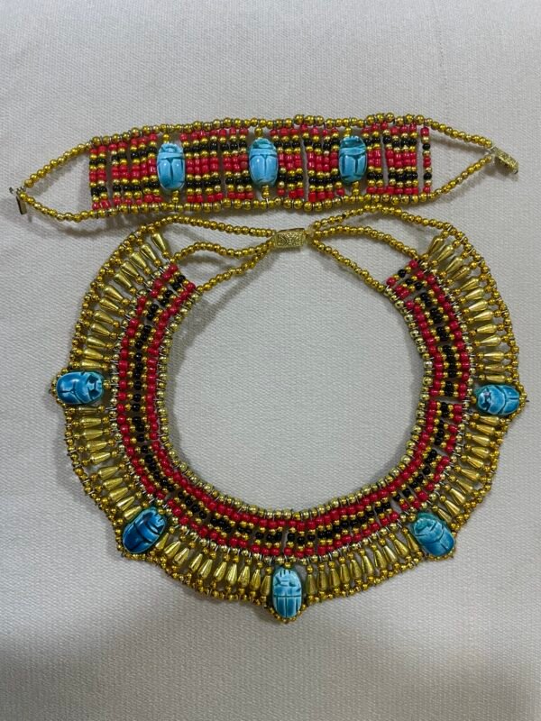 Queen Cleopatra Necklace style, small size